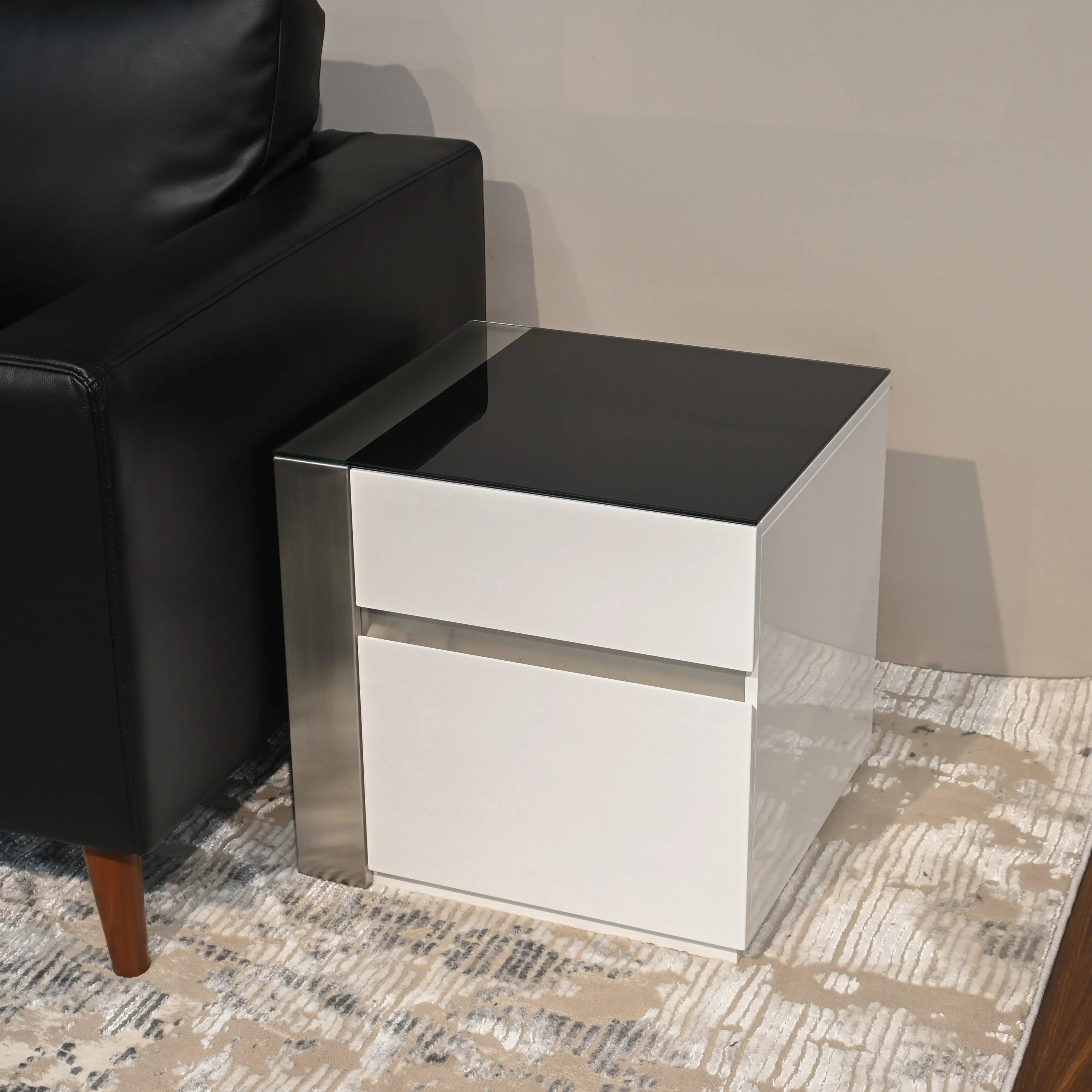 KD Bravo Lamp Table