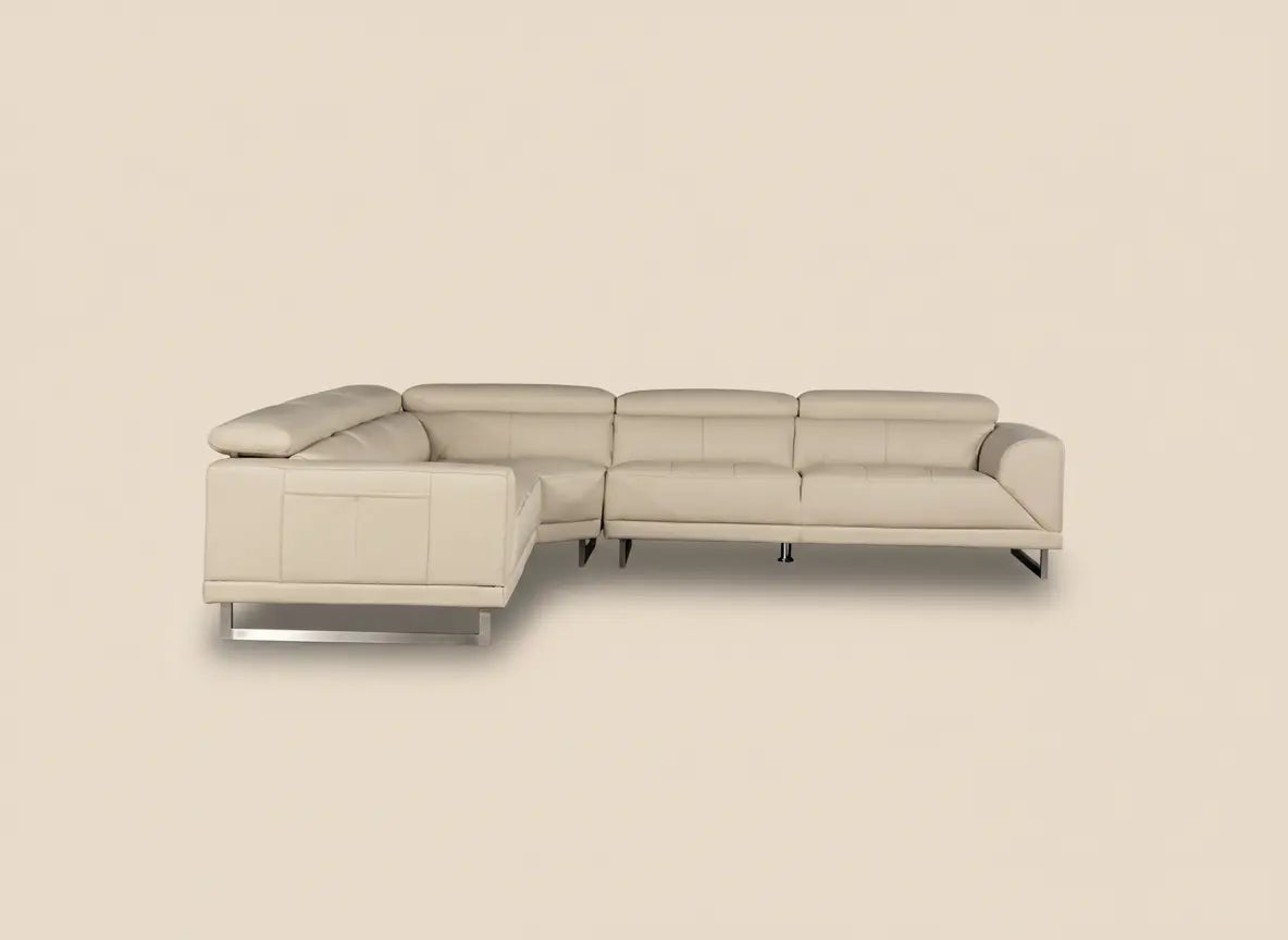 Topaz Corner Lounge