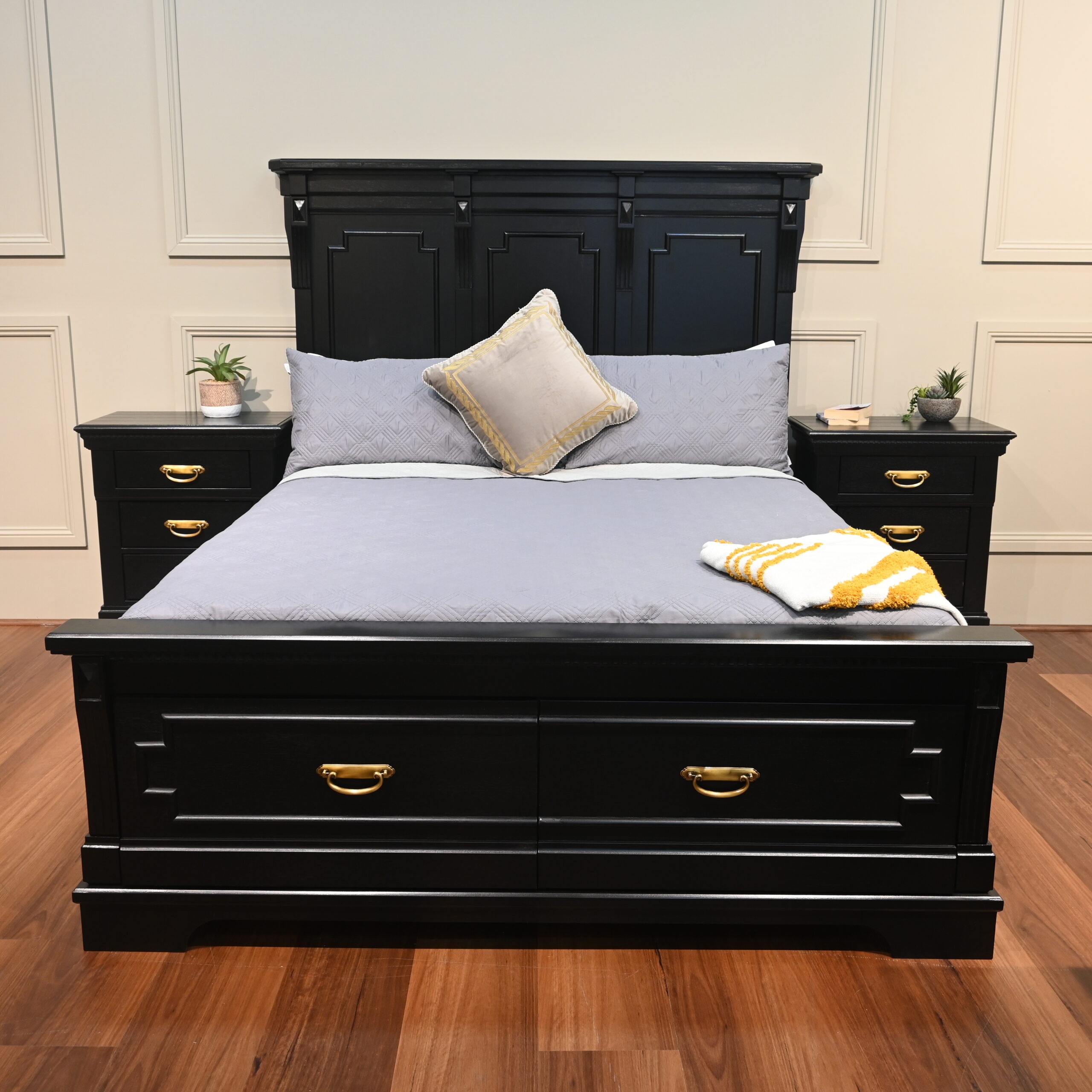Hillston Queen Bed Frame With 2 Bedside Tables